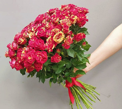 Роза кустовая