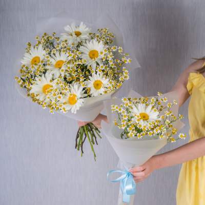 Букеты для мамы и дочки с ромашками "Мечты о безоблачном счастье" N 36428