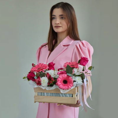 Ящик с герберами N 84611